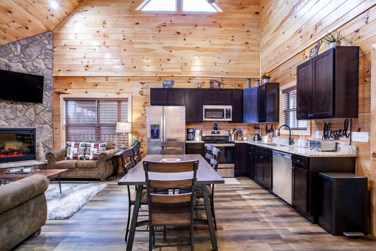 Swimming Bears Lodge 1 With Indoor Pool And Hot Tub ピジョンフォージ エクステリア 写真