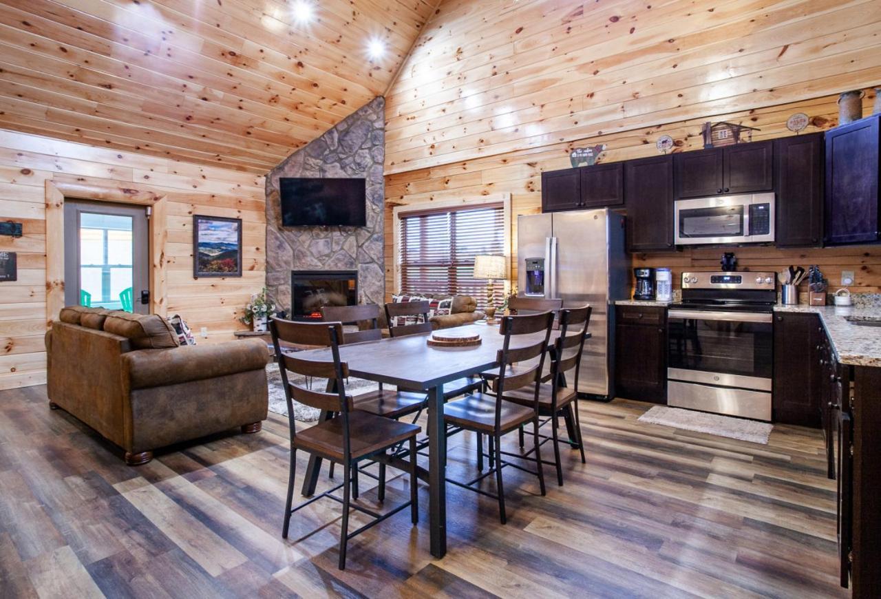 Swimming Bears Lodge 1 With Indoor Pool And Hot Tub ピジョンフォージ エクステリア 写真