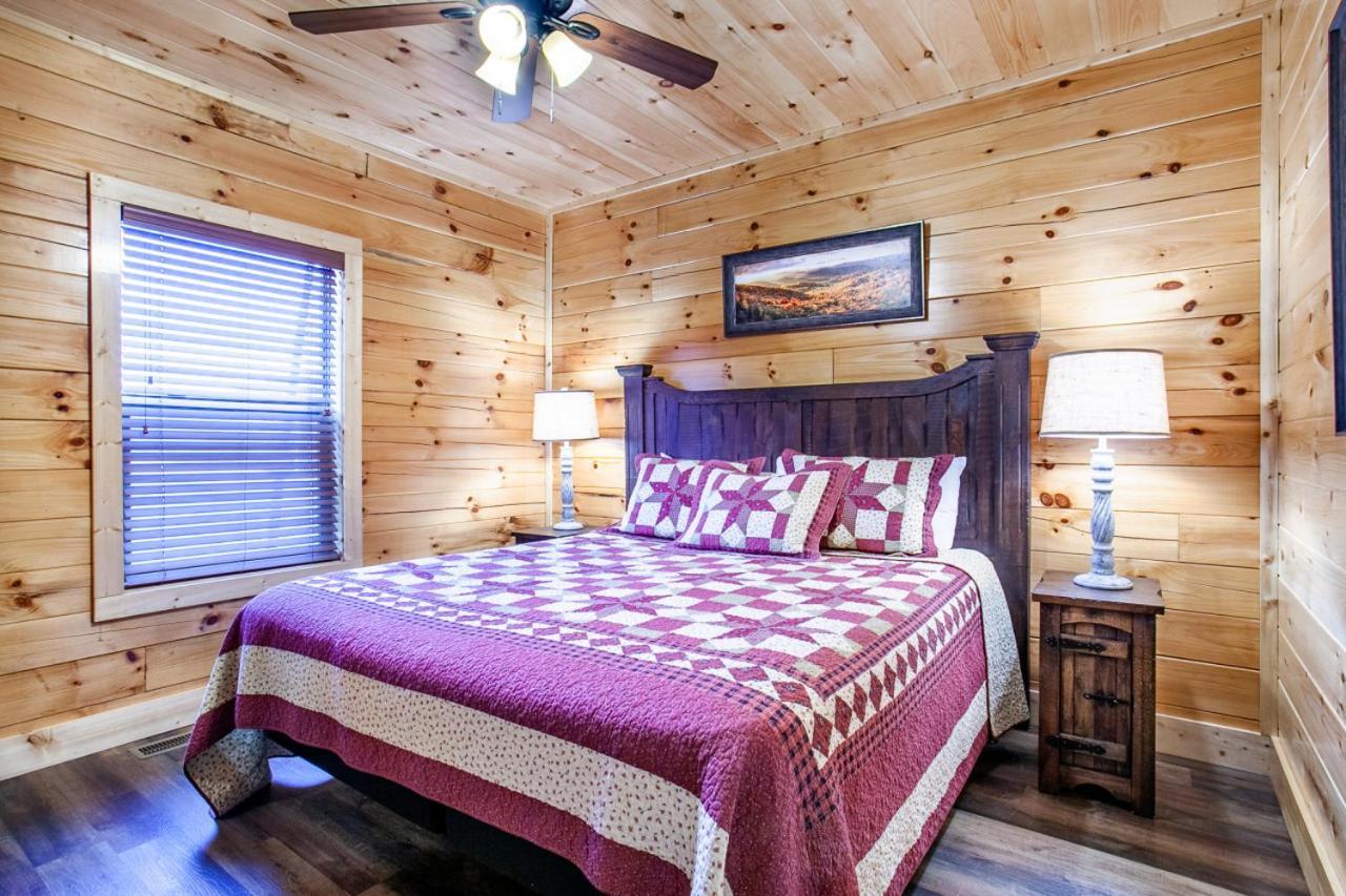 Swimming Bears Lodge 1 With Indoor Pool And Hot Tub ピジョンフォージ エクステリア 写真