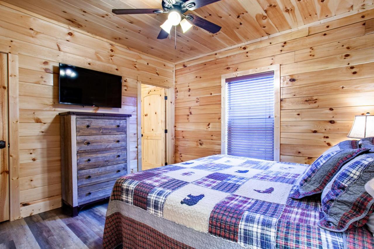 Swimming Bears Lodge 1 With Indoor Pool And Hot Tub ピジョンフォージ エクステリア 写真